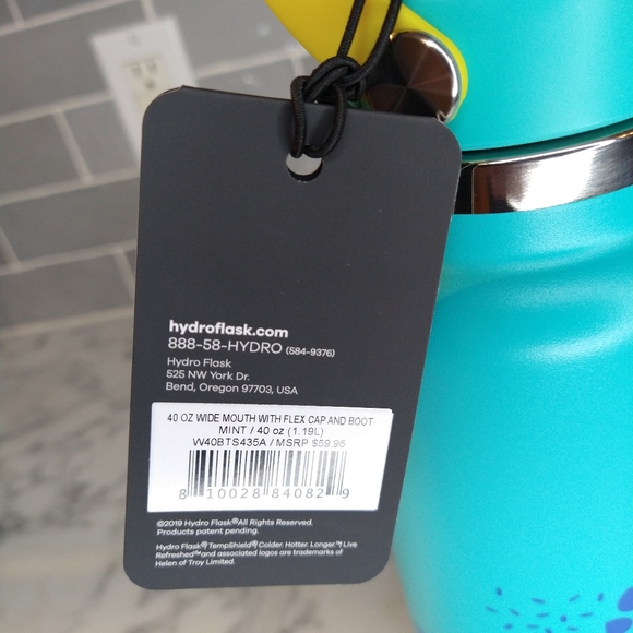 Limited Edition Hawaii Hydro Flask 40oz widemouth water bottle - Picture 6 of 8